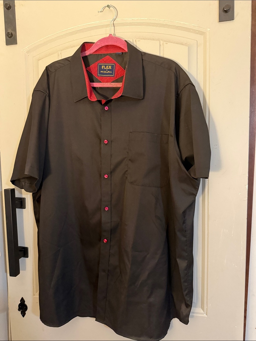 FLEX Men’s Black Short-Sleeve Button-Down Shirt with Pink Accents